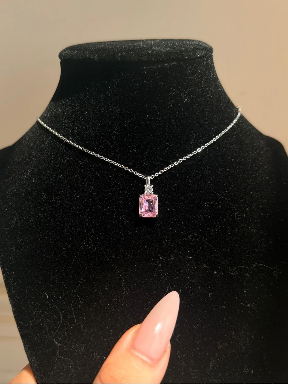 Pink diamond necklace